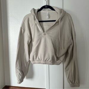 cropped ALO hoodie beige size xs